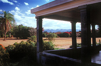 Vista de las colinas de Ngong desde fuera de la veranda de Karen Blixen, Nairobi. Javier Yanes/Kenyalogy.com