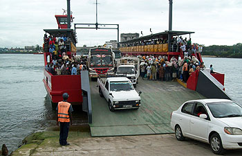 El ferry de Likoni, Mombasa. Kenya Ferry Services Ltd.